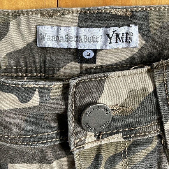 YMI 26 Low Rise short shorts - Picture 2 of 8